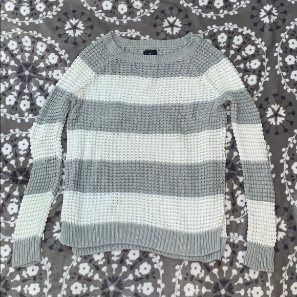 american eagle sweater - Picture 1 of 2